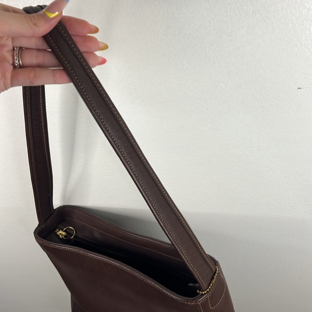 Vintage Coach Legacy Brown Leather Zip‑Top Shoulder Bag Clean Classic Design - Picture 6 of 7